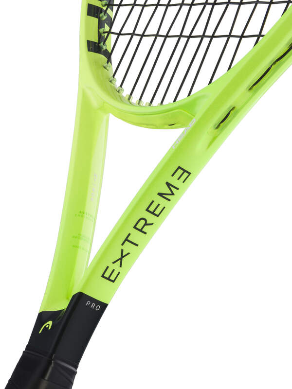 Extreme PRO 2026 tennis racquet - 3/4 view